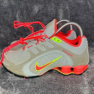Nike Womens Shox Navina Size 7.5